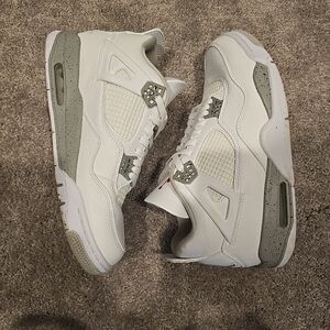Jordan 4
